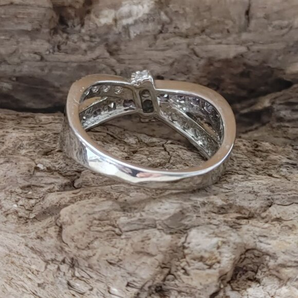 Sterling Silver 925 Ring Quartz Amethyst Bow Knot Crossover Purple Clear Square - Picture 3 of 9